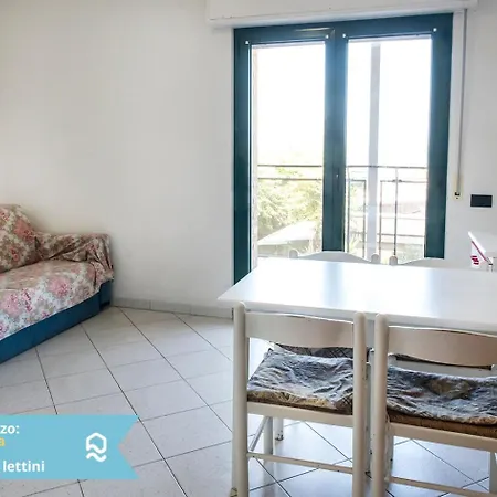 Bilocale A Nel Lungomare Da Vinci Daire