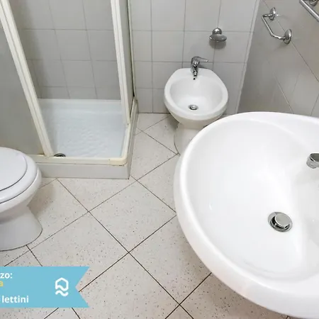 Bilocale A Nel Lungomare Da Vinci Daire *