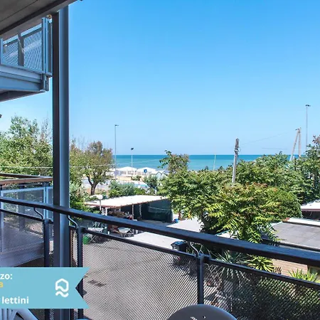 Bilocale A Nel Lungomare Da Vinci Daire